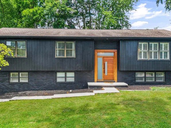 9533 Gulf Park Dr, Knoxville, TN 37923