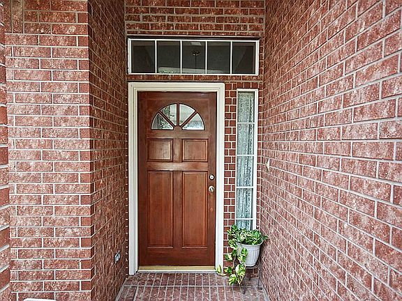 2nd image of 15042 White Forge Ln