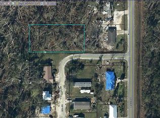 Hill Cir, Wewahitchka, FL 32465