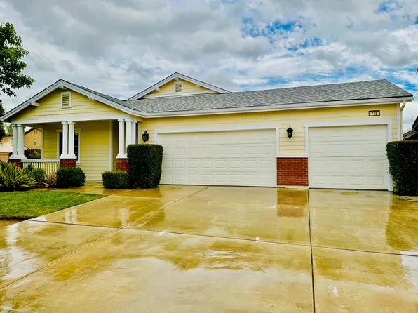 778 Pear Avenue, Dinuba, CA 93618