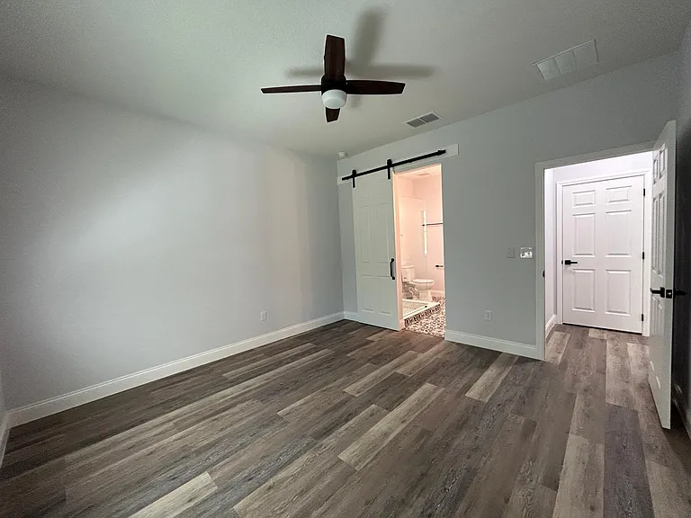 932 Marion Oaks Ln — Photo 22