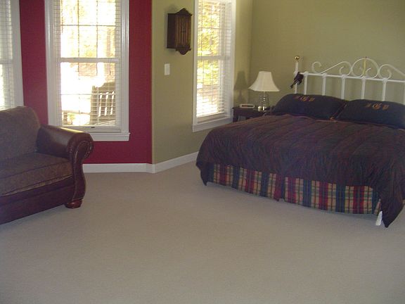 4 Generous Bedrooms / Master Main Level