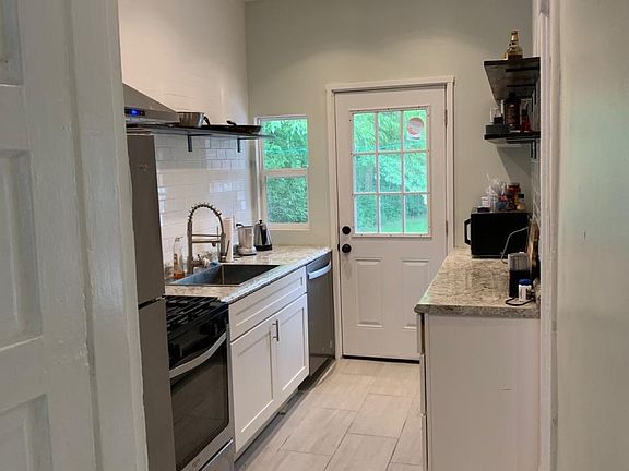 2nd image of 1579 Newman Ave