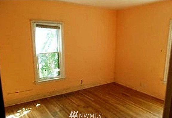 2nd image of 706 S Josephine Street