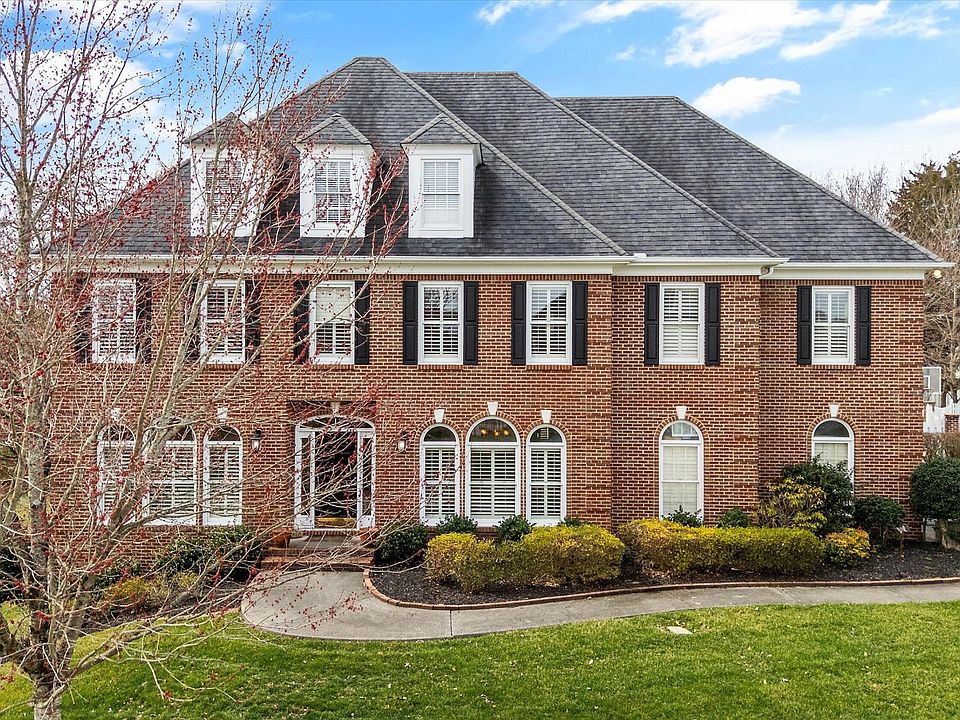 1st image of 1602 Emerson Park Dr