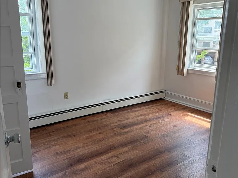 212 Orchard St — Photo 8