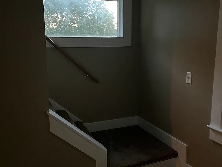 425 Elmer Ave — Photo 6