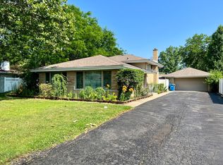 6848 W Linden Dr, Palos Heights, IL 60463