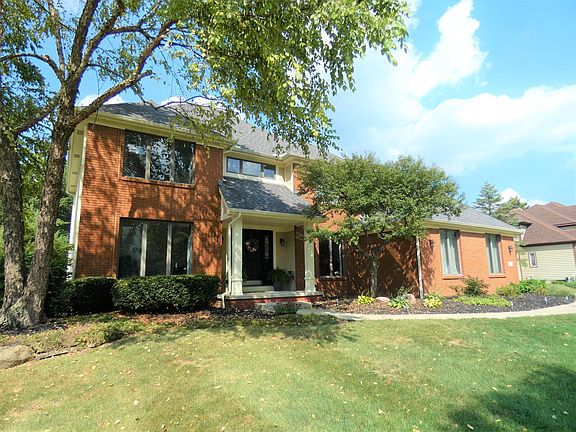 2nd image of 7758 Laurelwood Dr