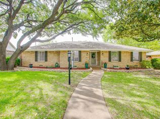 13930 Far Hills Ln, Dallas, TX 75240