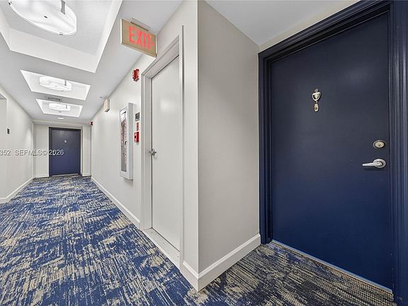5th image of 401 SW 4th Ave APT 1407