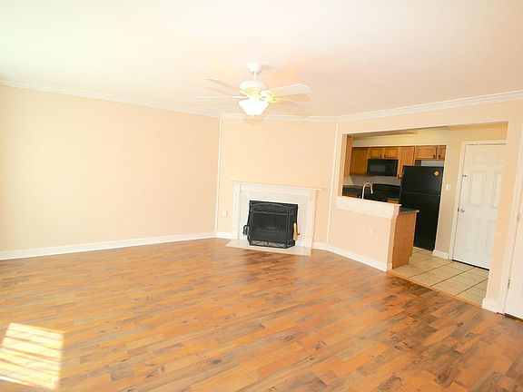 4th image of 12173 Salemtown Dr