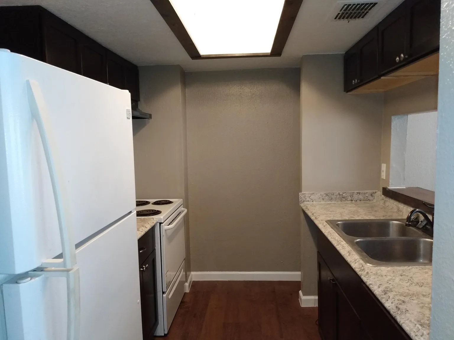 7227 Chasewood Dr — Photo 3