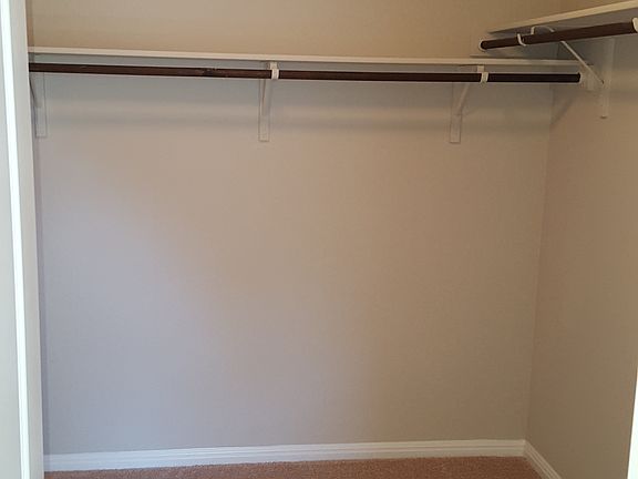 4th image of 217 Moulins Ln