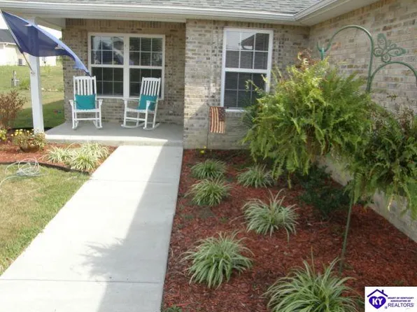 137 Applewood Ln, Elizabethtown, KY 42701