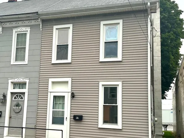 115 S Richmond St, Fleetwood, PA 19522