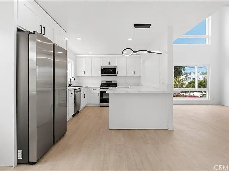 603 Jasmine Ave #1/2 — Photo 2