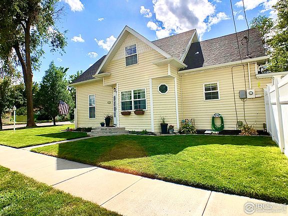 3rd image of 204 Park St