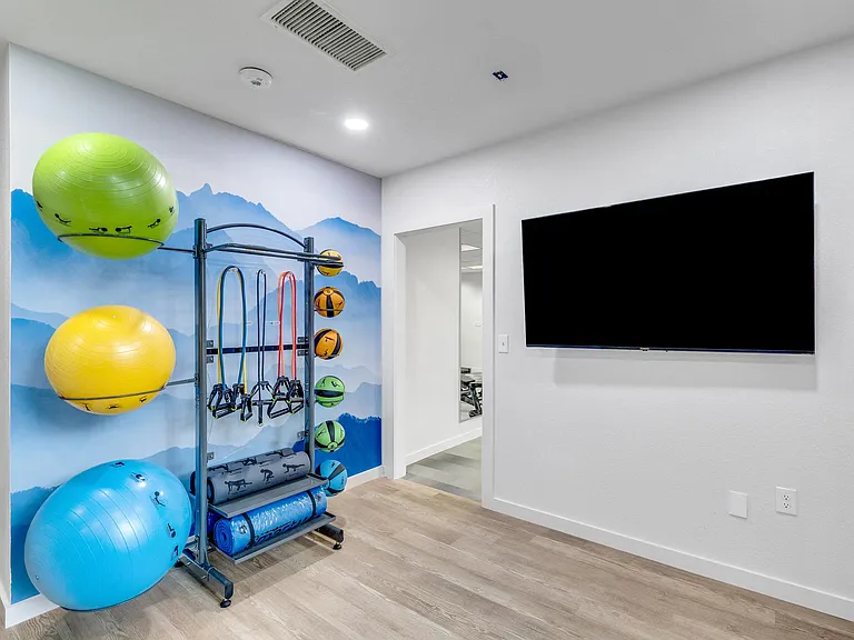 AVIA Apartments On Alpha — Photo 13