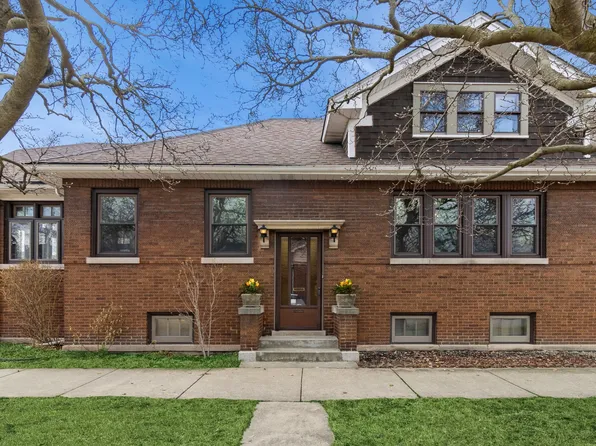 5300 W Belle Plaine Ave, Chicago, IL 60641