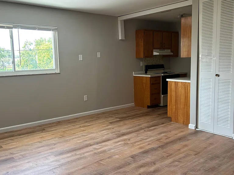429 Broadway — Photo 2