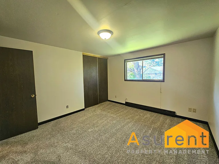 65 Woolen Way — Photo 20