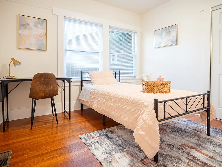 45 N Meridith Ave — Photo 15