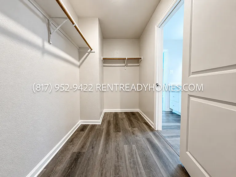 419 Covington Cv — Photo 14