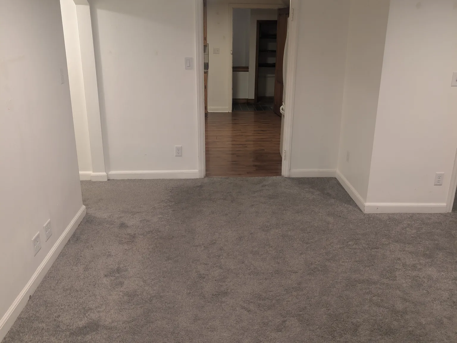 3 bed, 850 sqft, $1,300 — Photo 4