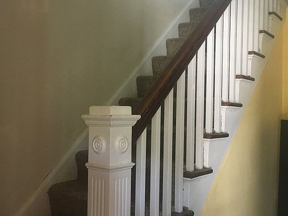5th image of 707 W Douglass Ave