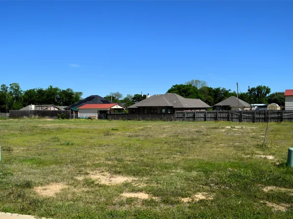 314 Preston Rd, Mabank, TX 75147