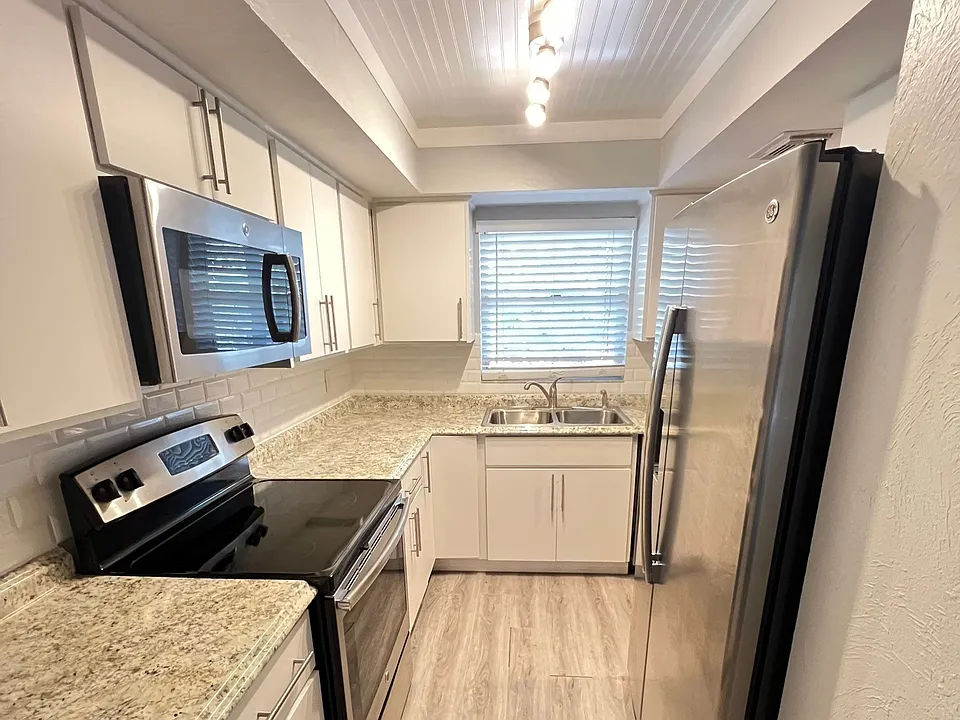 Artisan Cove Apartments