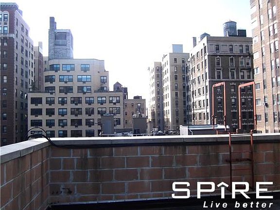 2nd image of 314 W 104th St APT 4B