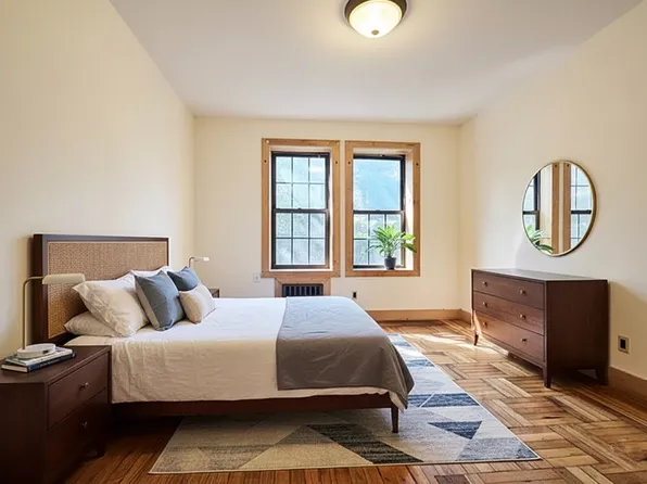 1140 Saint Johns Place image 3 of 10