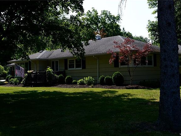 2nd image of 440 Park Club Ln
