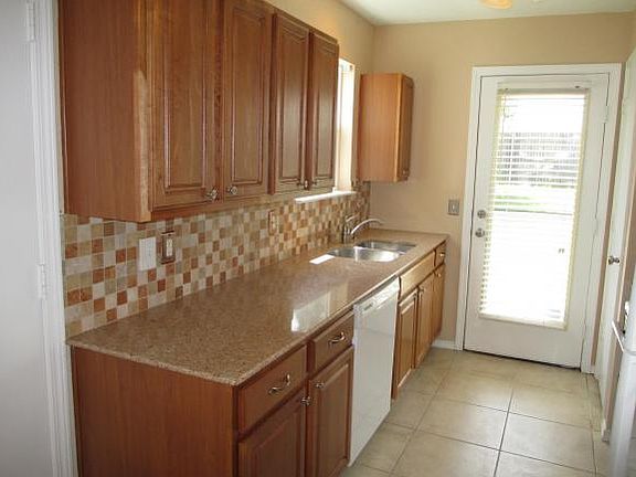 4th image of 2424 Waterleaf Dr