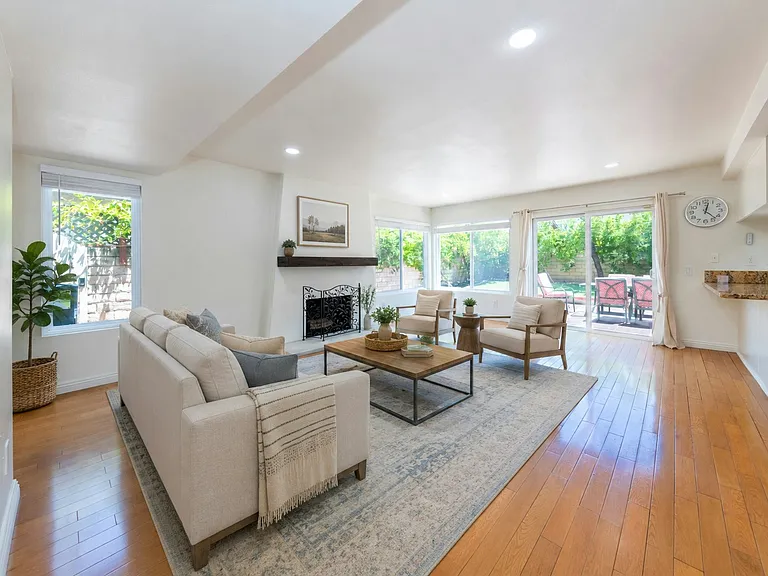 Family Room (virtually staged/digitally altered)