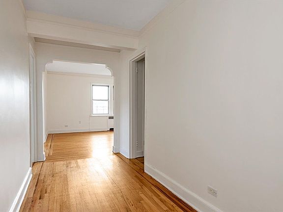 5th image of 5415 Netherland Ave #H54