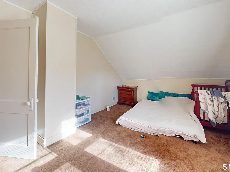 37 Landin St #A — Photo 9
