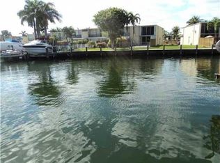 815 NE 26th Ave, Hallandale Beach, FL 33009