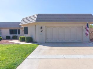 10233 W Hutton Dr, Sun City, AZ 85351