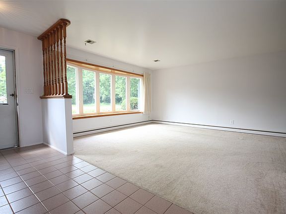2nd image of 544 Custer Rd