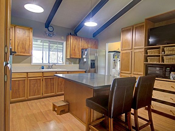 3rd image of 2349 Ainaola Dr