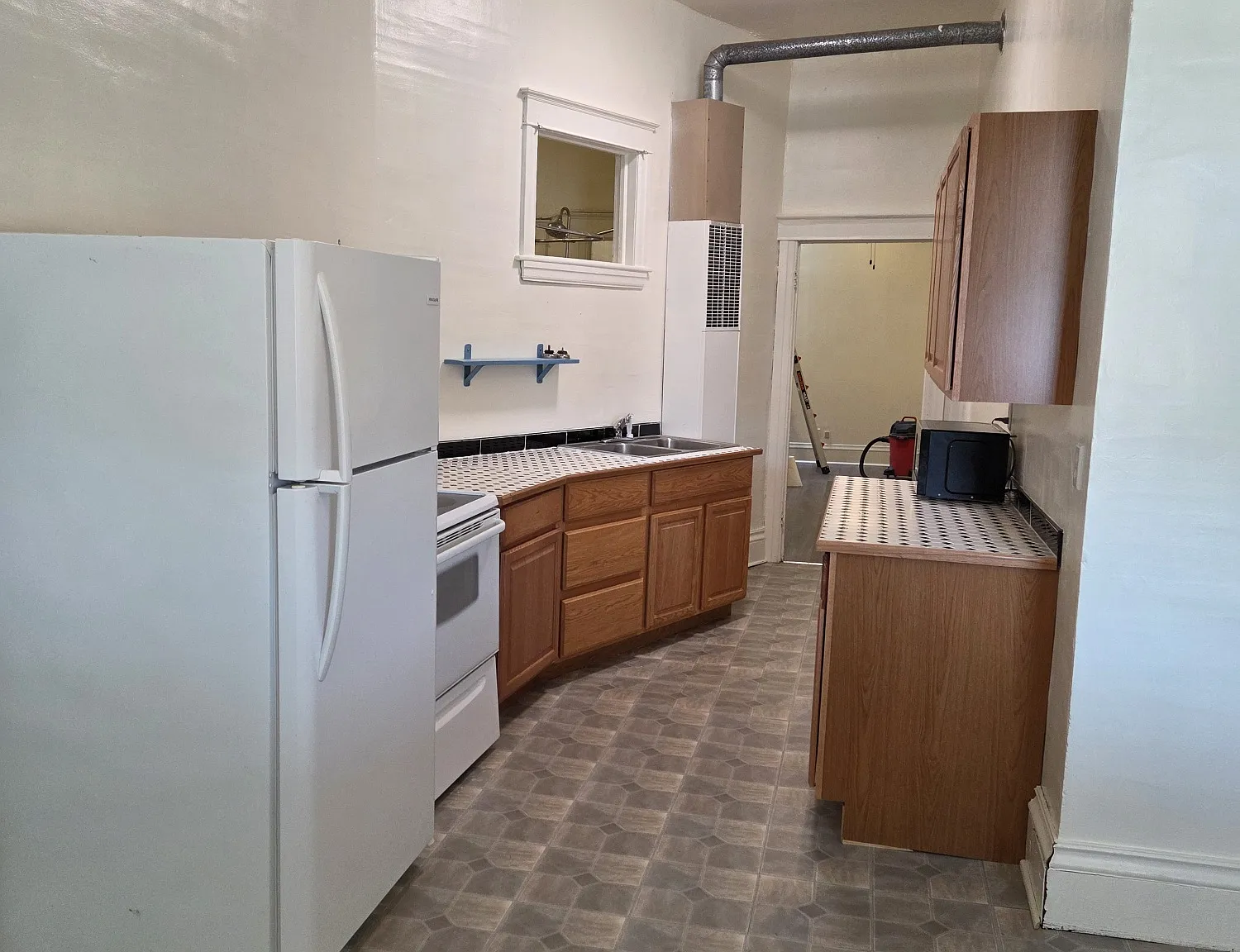 1 bed, 900 sqft, $850 — Photo 2