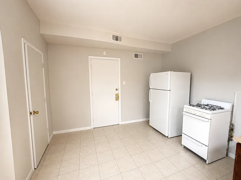 3104 Woodson Rd #12 — Photo 8