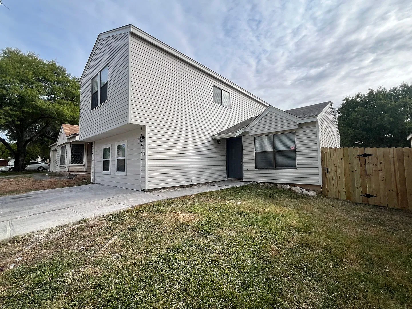 4010 Sunrise Bluff Dr., San Antonio, TX. 78244 — Photo 2