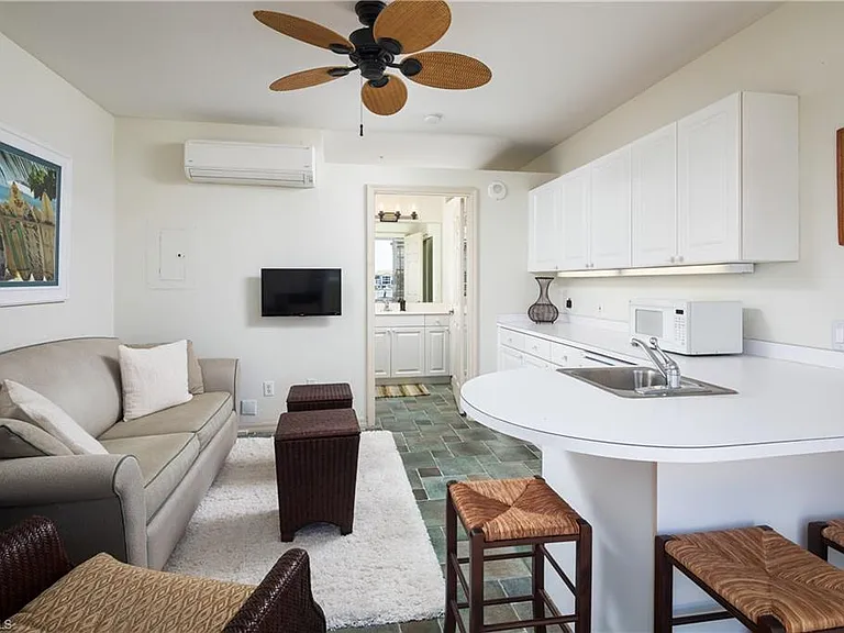 410 Flagship Dr #806 — Photo 13