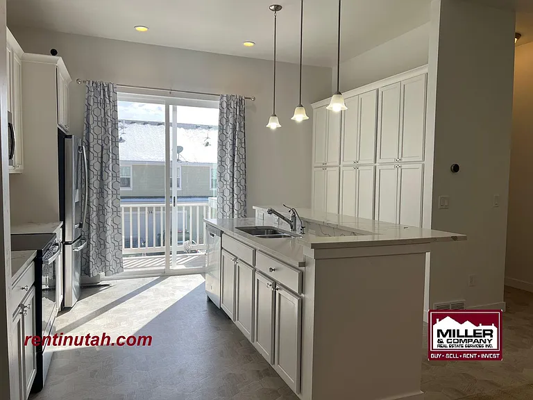 6579 W Terrace Wash Ln — Photo 5