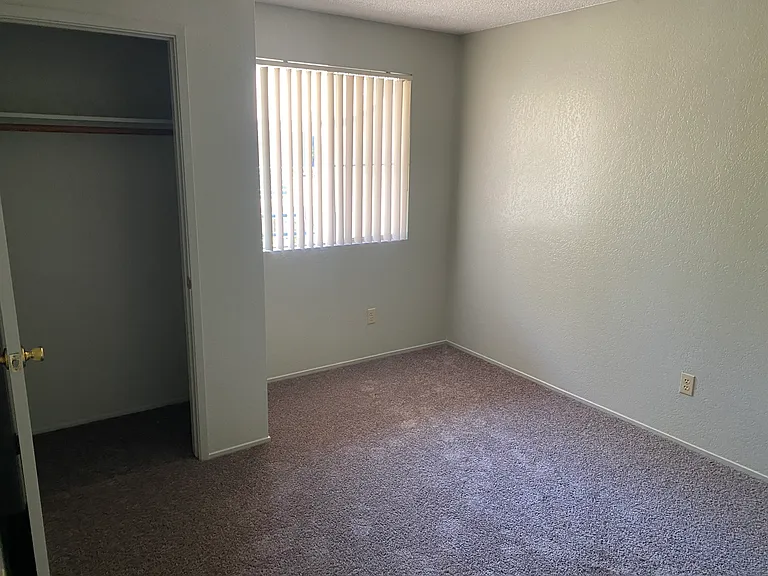 1131 S Russell Ave #22 — Photo 6