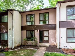 11904 Barrel Cooper Ct, Reston, VA 20191